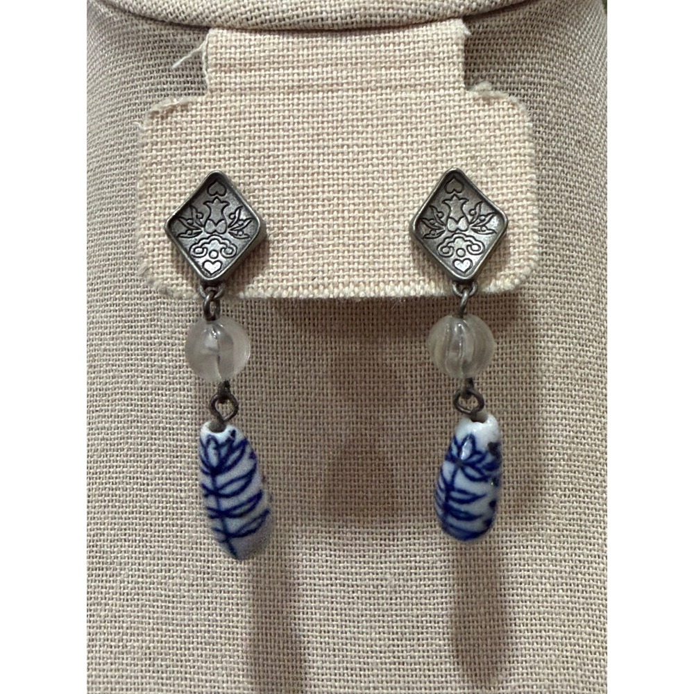 Drop Earrings Womens Blue and White Chinoiserie Ceramic Silver Tone‎ Drop Dangle